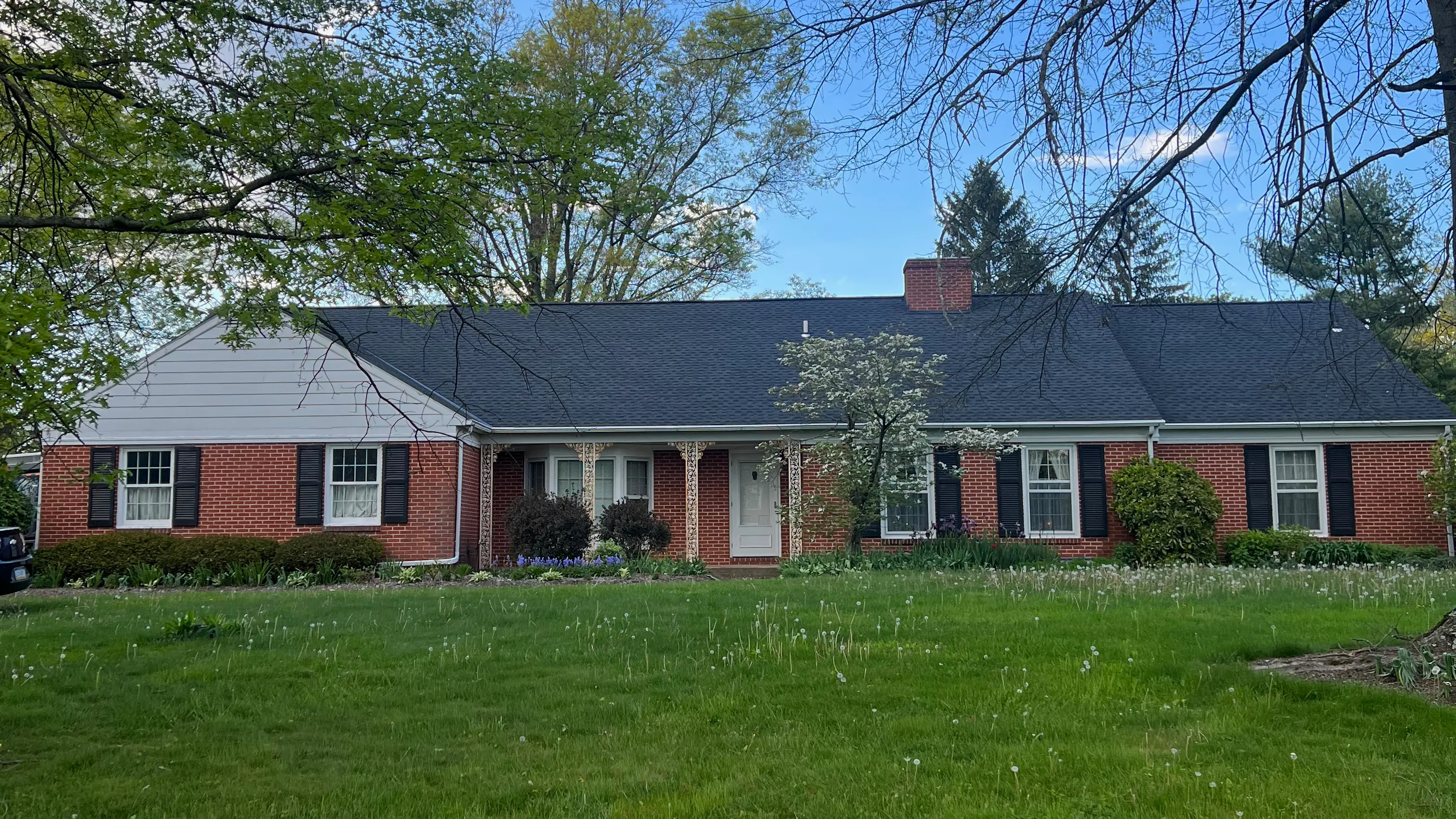 Ranch Roof Front View